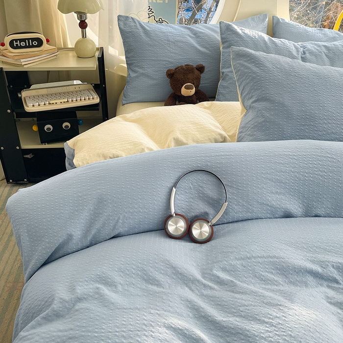 91家纺网 家纺一手货源 找家纺 优承佳生活馆 2026新款软糯双拼泡芙纱四件套 天空蓝+奶油黄