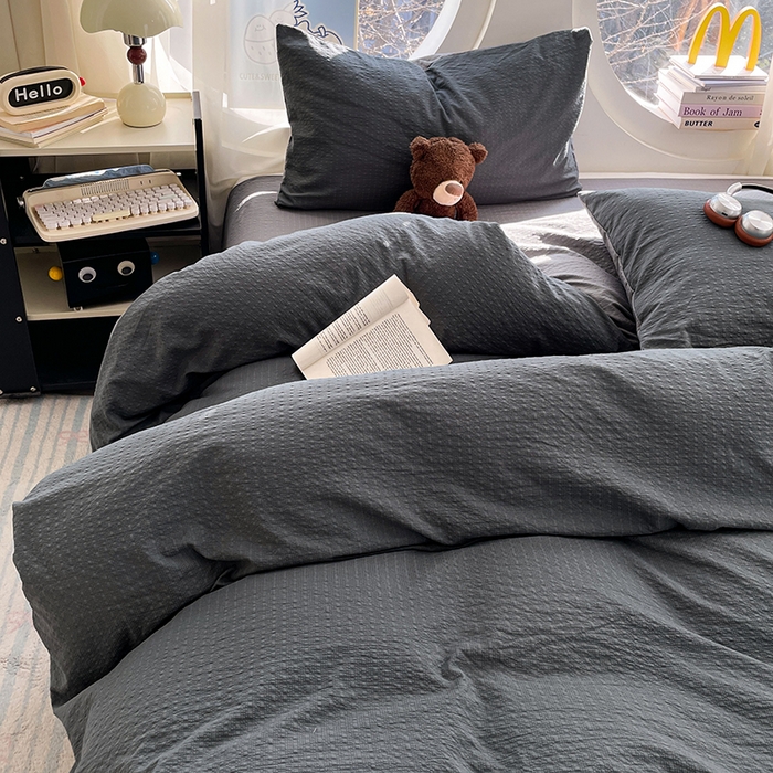 91家纺网 家纺一手货源 找家纺 优承佳生活馆 2026新款软糯双拼泡芙纱四件套 暗夜灰+银优灰