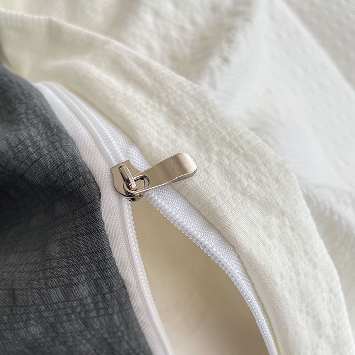 91家纺网 家纺一手货源 找家纺 优承佳生活馆 2026新款软糯双拼泡芙纱四件套 奶油白+暗夜灰