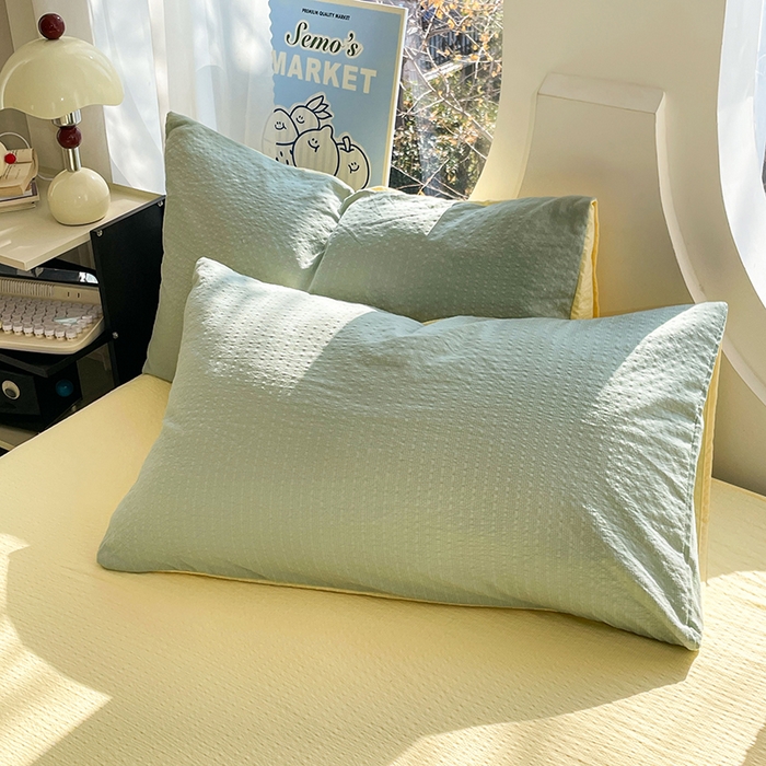 91家纺网 家纺一手货源 找家纺 优承佳生活馆 2026新款软糯双拼泡芙纱四件套 浅草绿+芥末黄