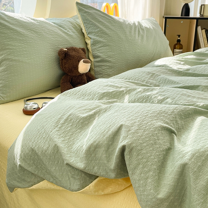 91家纺网 家纺一手货源 找家纺 优承佳生活馆 2026新款软糯双拼泡芙纱四件套 浅草绿+芥末黄