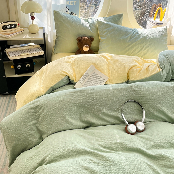 91家纺网 家纺一手货源 找家纺 优承佳生活馆 2026新款软糯双拼泡芙纱四件套 浅草绿+芥末黄