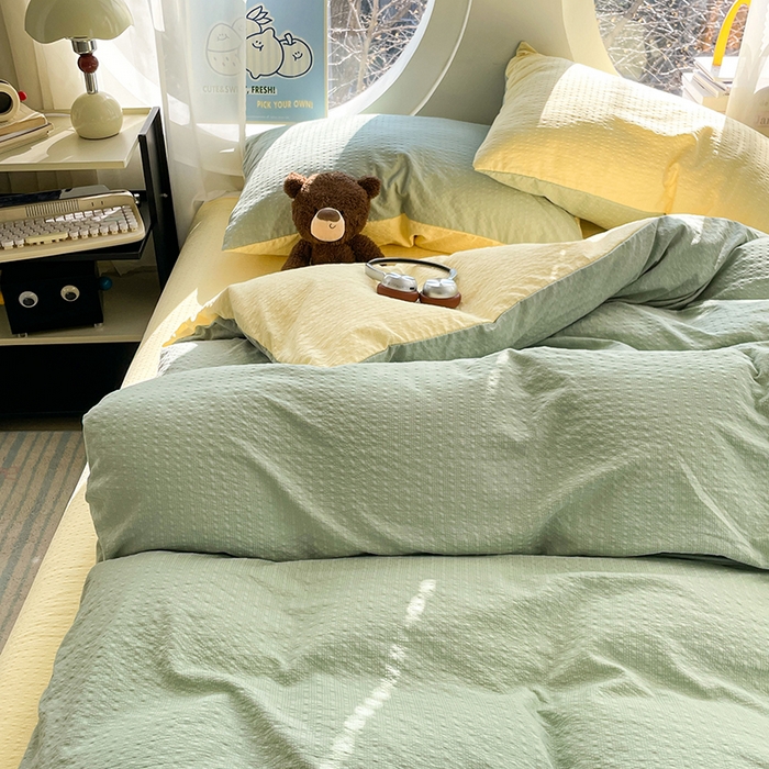 91家纺网 家纺一手货源 找家纺 优承佳生活馆 2026新款软糯双拼泡芙纱四件套 浅草绿+芥末黄