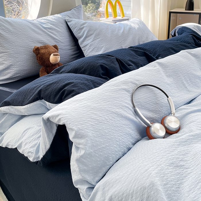 91家纺网 家纺一手货源 找家纺 优承佳生活馆 2026新款软糯双拼泡芙纱四件套 天空蓝+星空蓝