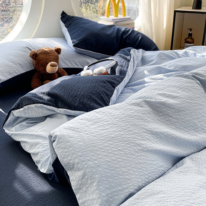 91家纺网 家纺一手货源 找家纺 优承佳生活馆 2026新款软糯双拼泡芙纱四件套 天空蓝+星空蓝