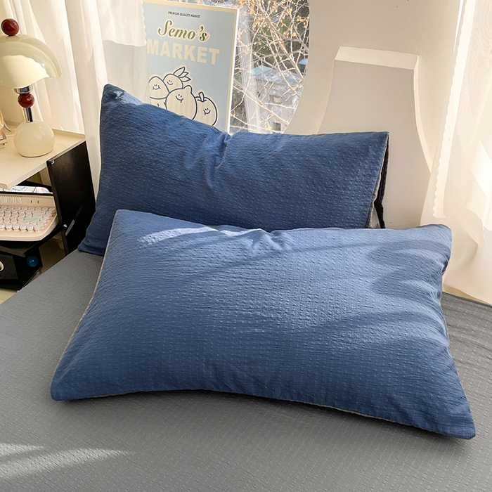 91家纺网 家纺一手货源 找家纺 优承佳生活馆 2026新款软糯双拼泡芙纱四件套 星空蓝+银优灰