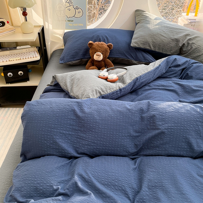 91家纺网 家纺一手货源 找家纺 优承佳生活馆 2026新款软糯双拼泡芙纱四件套 星空蓝+银优灰