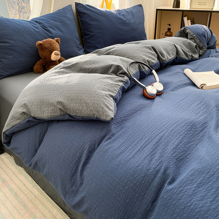 91家纺网 家纺一手货源 找家纺 优承佳生活馆 2026新款软糯双拼泡芙纱四件套 星空蓝+银优灰