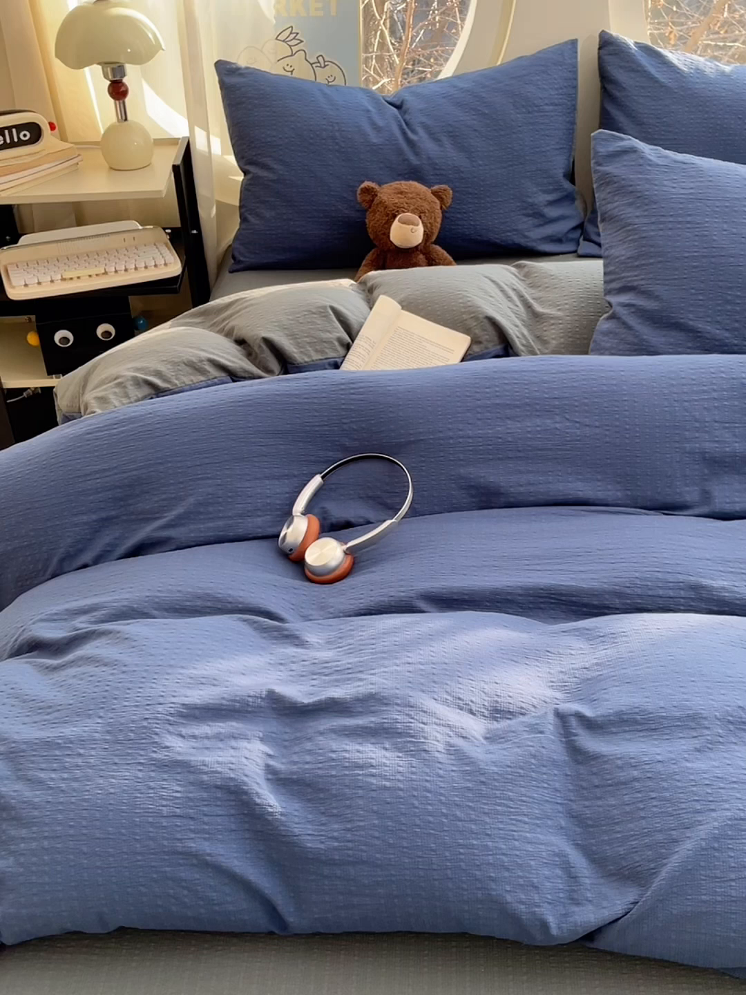 91家纺网 家纺一手货源 找家纺 优承佳生活馆 2026新款软糯双拼泡芙纱四件套 星空蓝+银优灰