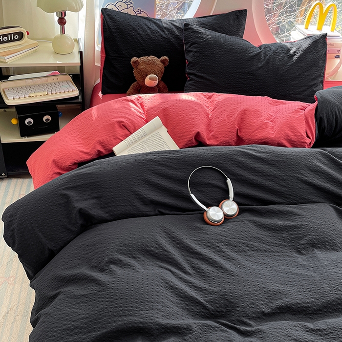 91家纺网 家纺一手货源 找家纺 优承佳生活馆 2026新款软糯双拼泡芙纱四件套 星耀黑+西瓜红