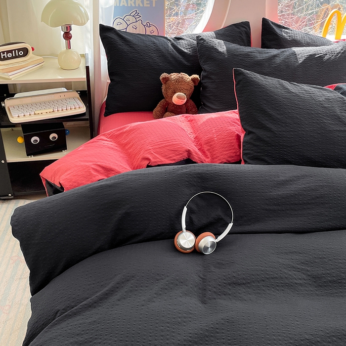 91家纺网 家纺一手货源 找家纺 优承佳生活馆 2026新款软糯双拼泡芙纱四件套 星耀黑+西瓜红