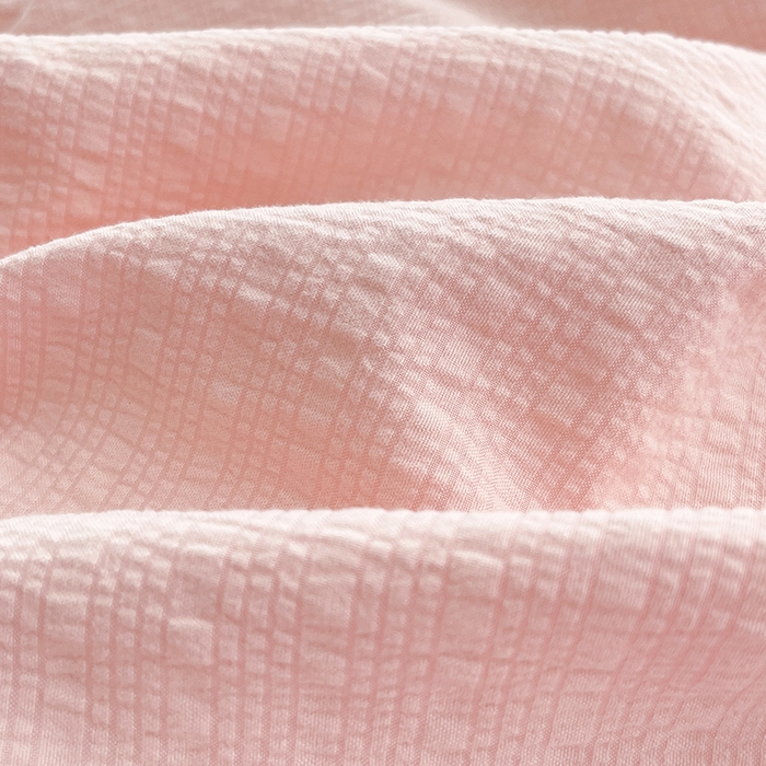 91家纺网 家纺一手货源 找家纺 优承佳生活馆 2026新款软糯双拼泡芙纱四件套 樱花粉+暗夜灰