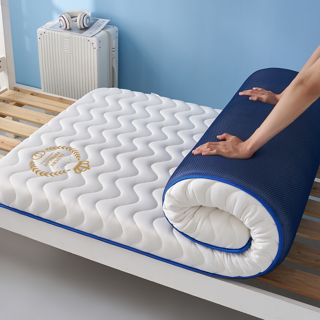 91家纺网 家纺一手货源 找家纺 （总）月茶家纺 2026新款皇冠学生款单边波浪床垫