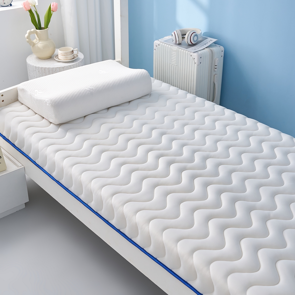 91家纺网 家纺一手货源 找家纺 （总）月茶家纺 2026新款皇冠学生款单边波浪床垫