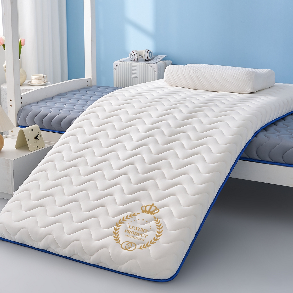 91家纺网 家纺一手货源 找家纺 月茶家纺 2026新款皇冠学生款单边波浪床垫 皇冠波浪白