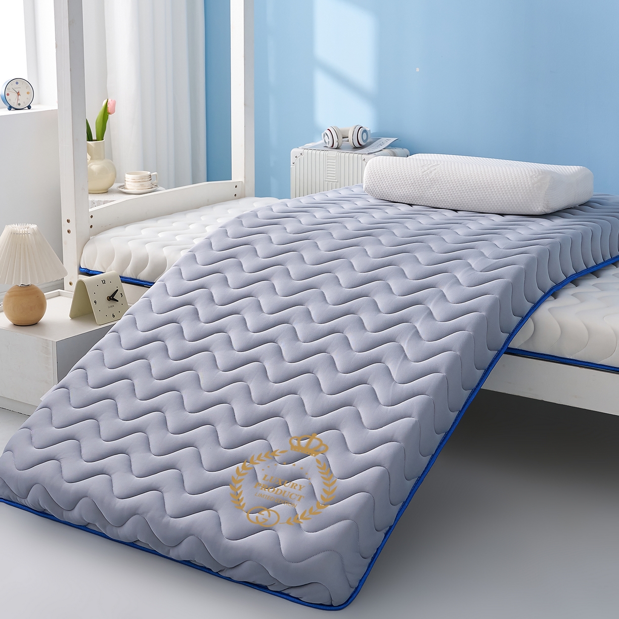 91家纺网 家纺一手货源 找家纺 月茶家纺 2026新款皇冠学生款单边波浪床垫 皇冠波浪灰