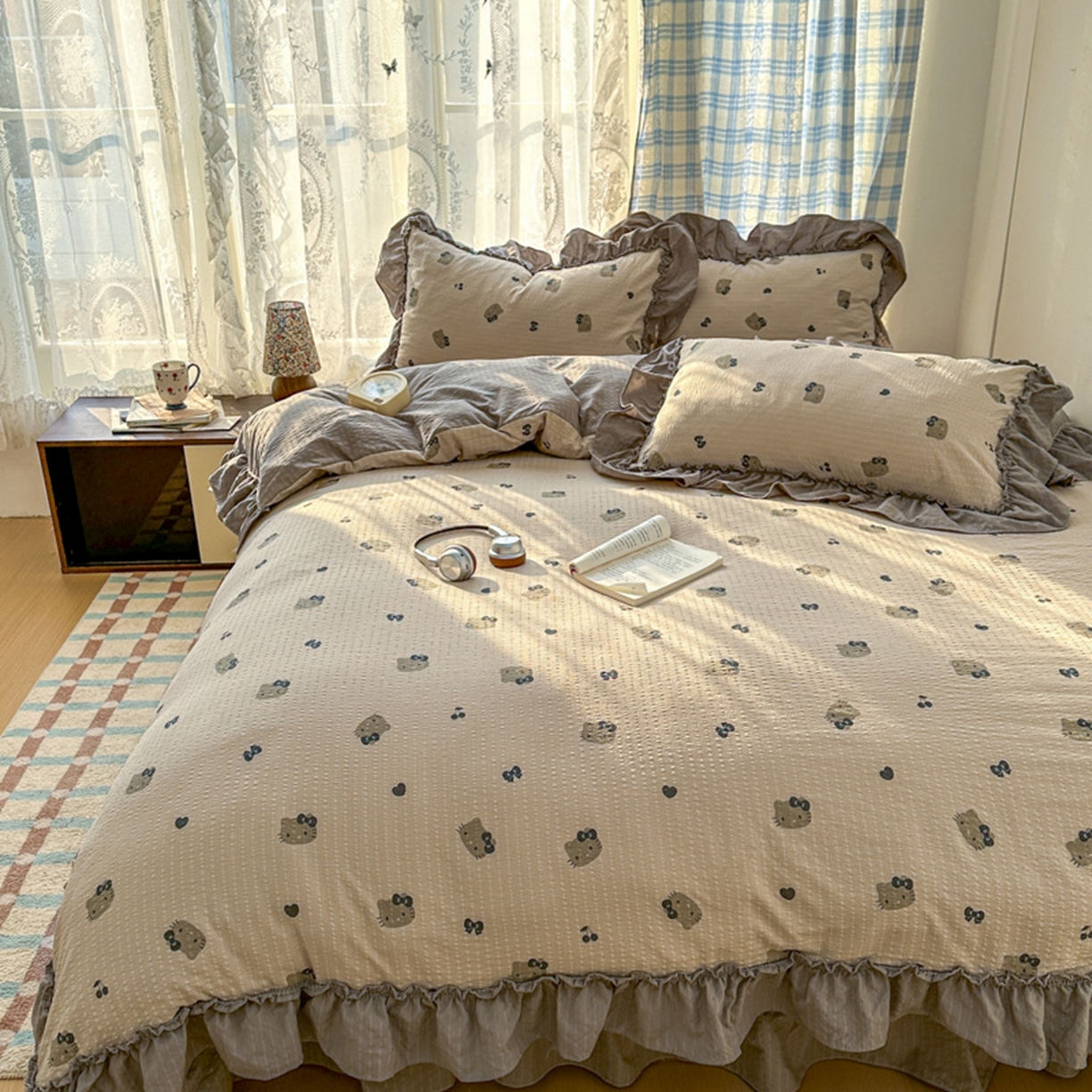 91家纺网 家纺一手货源 找家纺 欧尚 2026新款花边床盖四件套 咖啡小猫