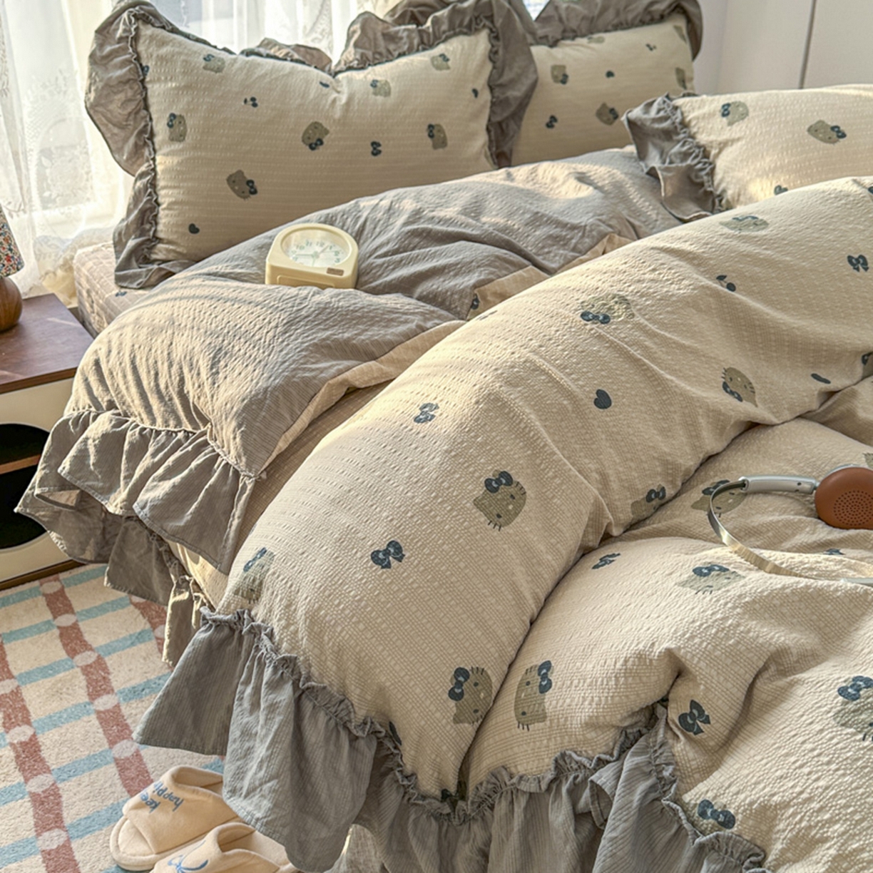 欧尚 2026新款花边床盖四件套 咖啡小猫