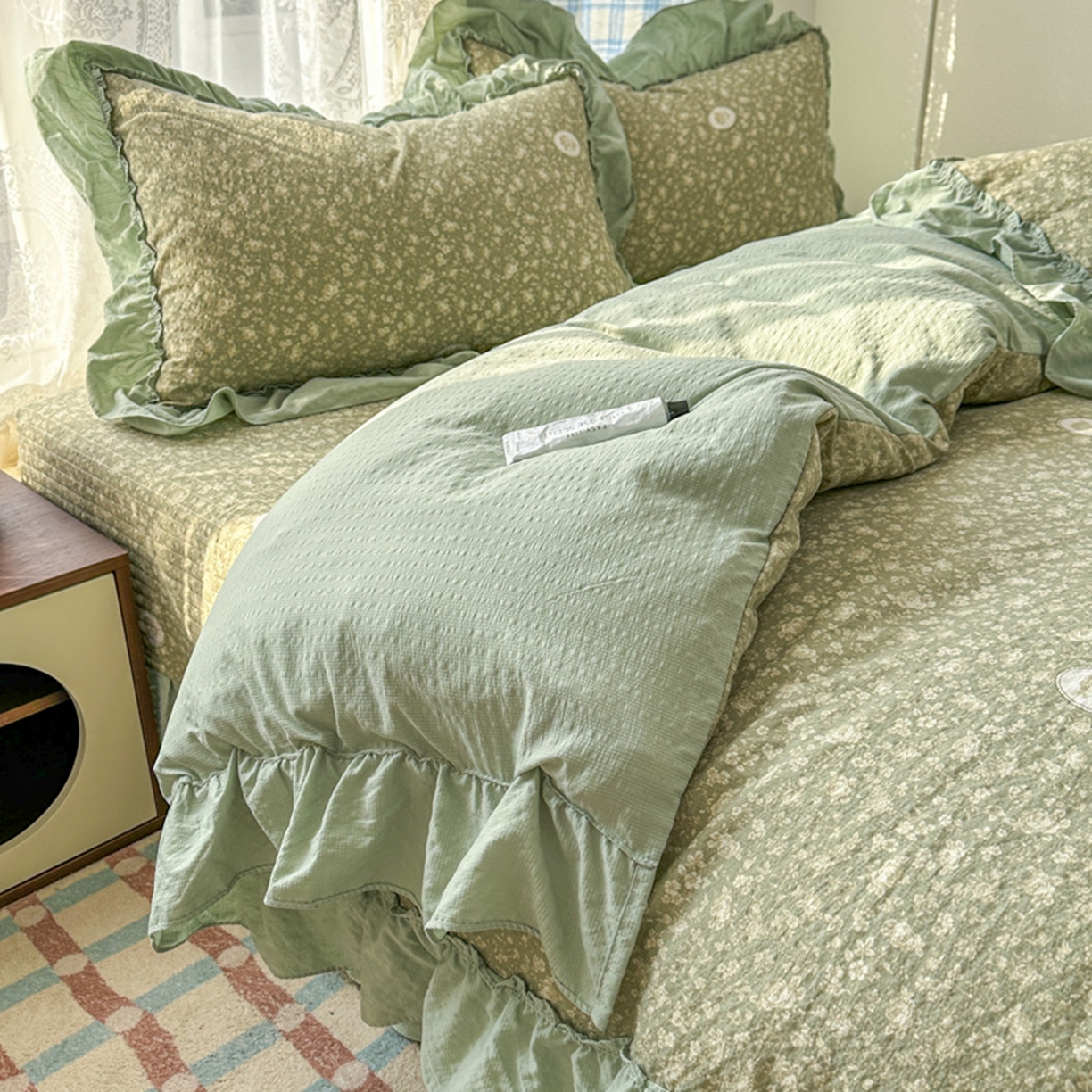 91家纺网 家纺一手货源 找家纺 欧尚 2026新款花边床盖四件套 梦境