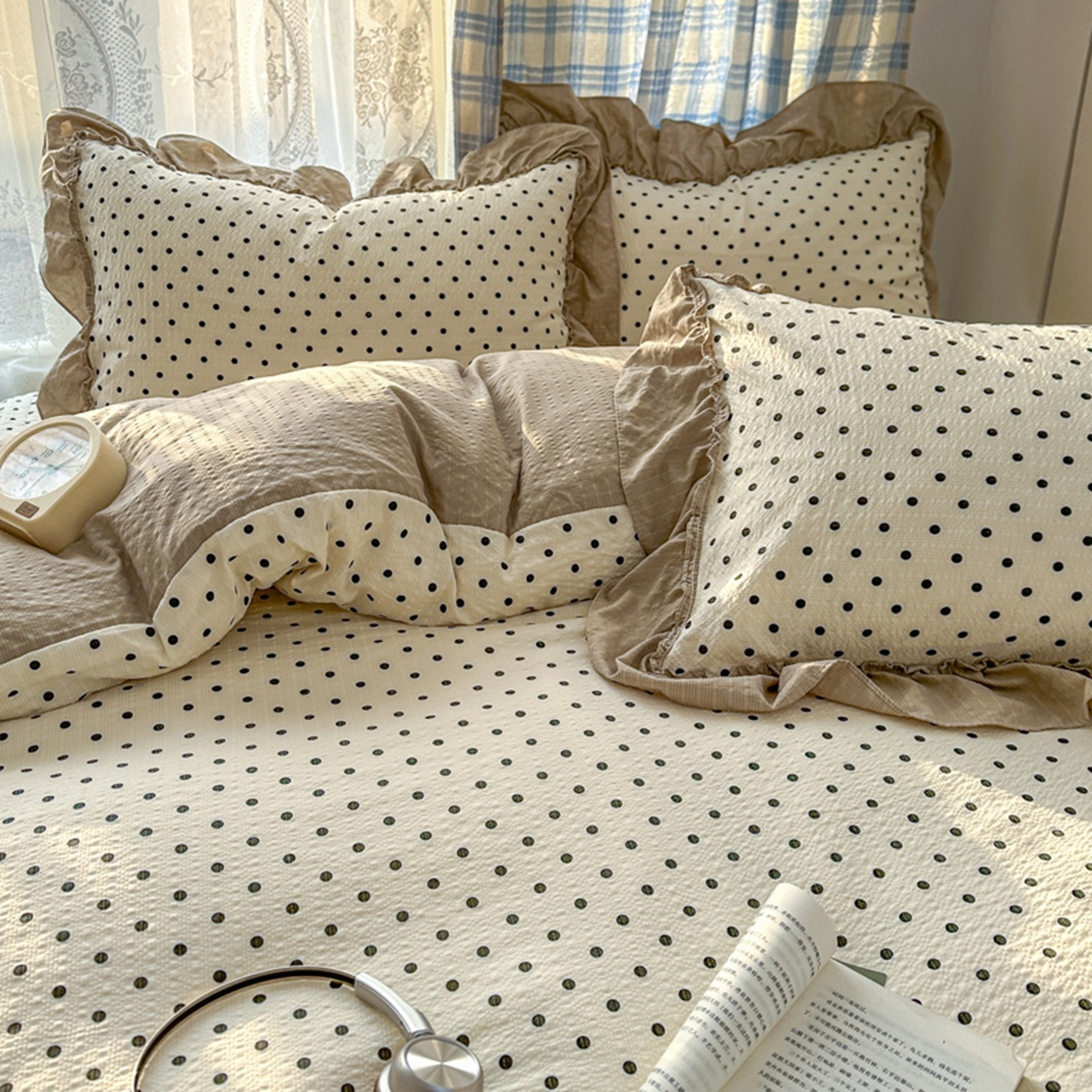 91家纺网 家纺一手货源 找家纺 欧尚 2026新款花边床盖四件套 奶油波点