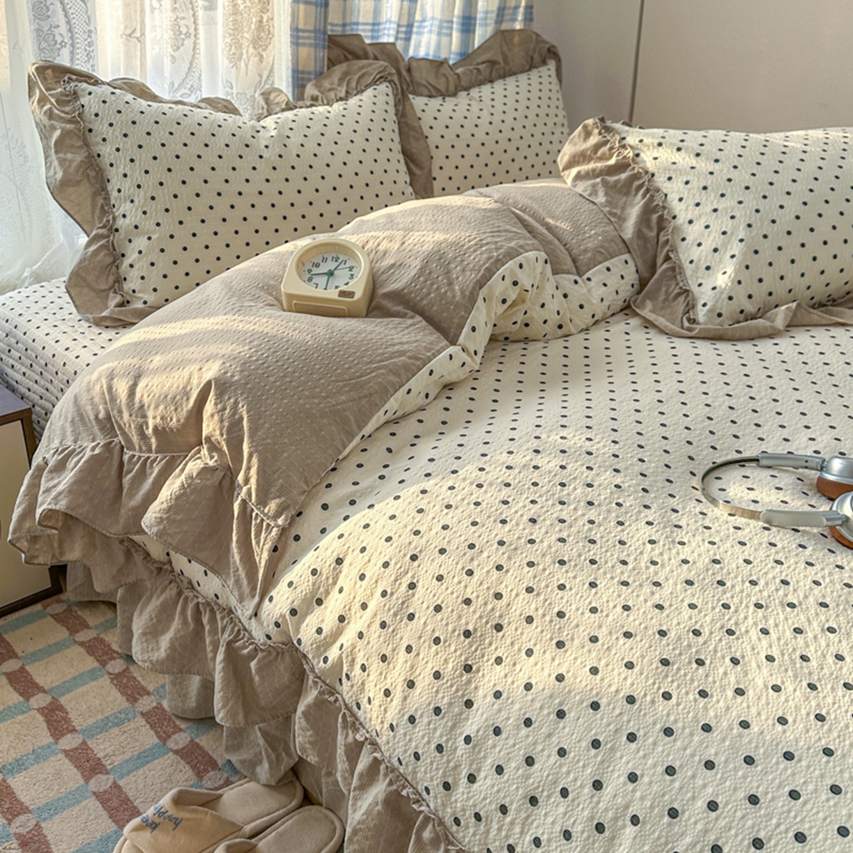 91家纺网 家纺一手货源 找家纺 欧尚 2026新款花边床盖四件套 奶油波点