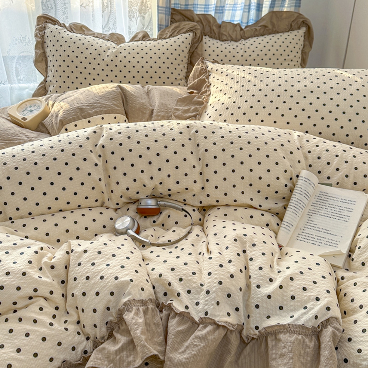 91家纺网 家纺一手货源 找家纺 欧尚 2026新款花边床盖四件套 奶油波点