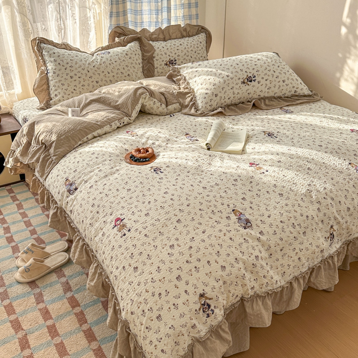 91家纺网 家纺一手货源 找家纺 欧尚 2026新款花边床盖四件套 小女孩