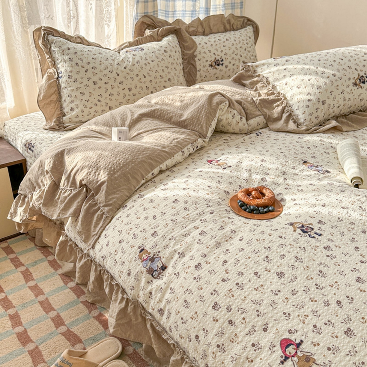91家纺网 家纺一手货源 找家纺 欧尚 2026新款花边床盖四件套 小女孩