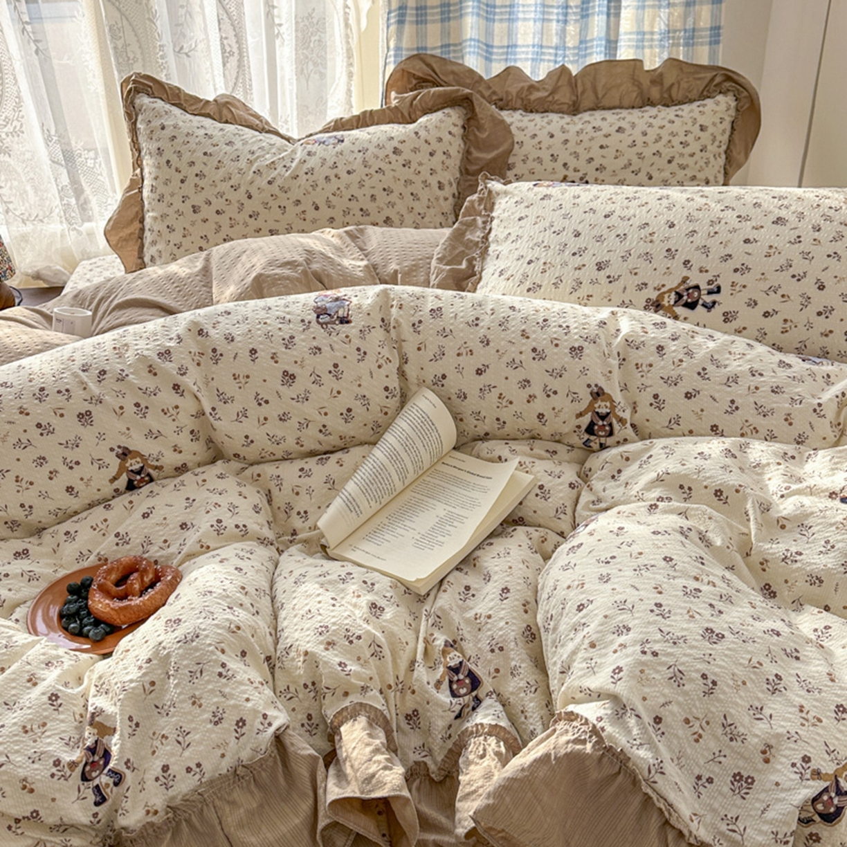 91家纺网 家纺一手货源 找家纺 欧尚 2026新款花边床盖四件套 小女孩