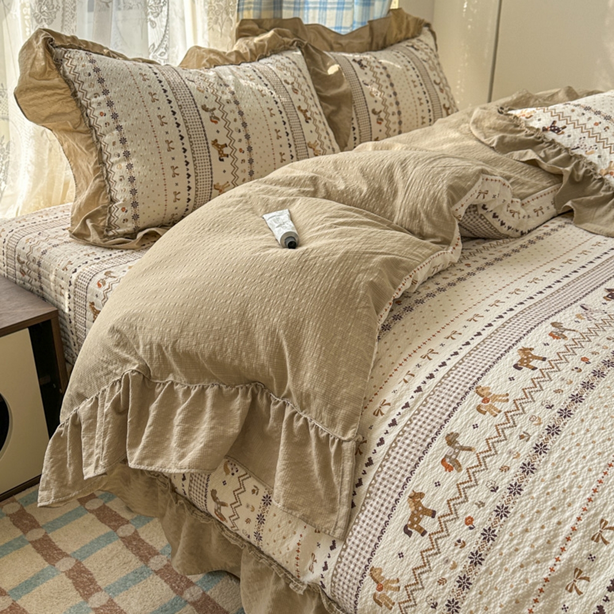 91家纺网 家纺一手货源 找家纺 欧尚 2026新款花边床盖四件套 摇摇马