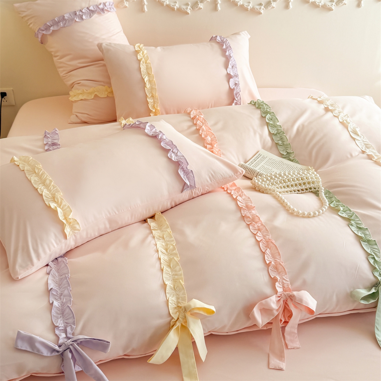 91家纺网 家纺一手货源 找家纺 吾欢心 2026春夏新款公主风彩色蝴蝶结四件套 彩色蝴蝶结粉