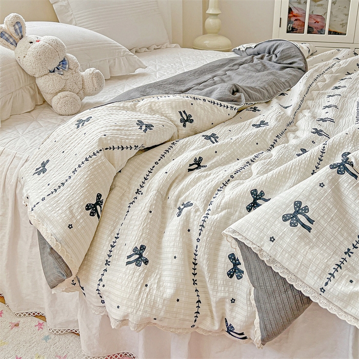 91家纺网 家纺一手货源 找家纺 艺菲阁家纺 2026爆款升级花边工艺双层纱夏凉被  梦幻碟