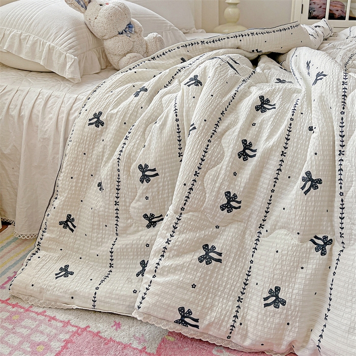 91家纺网 家纺一手货源 找家纺 艺菲阁家纺 2026爆款升级花边工艺双层纱夏凉被  梦幻碟