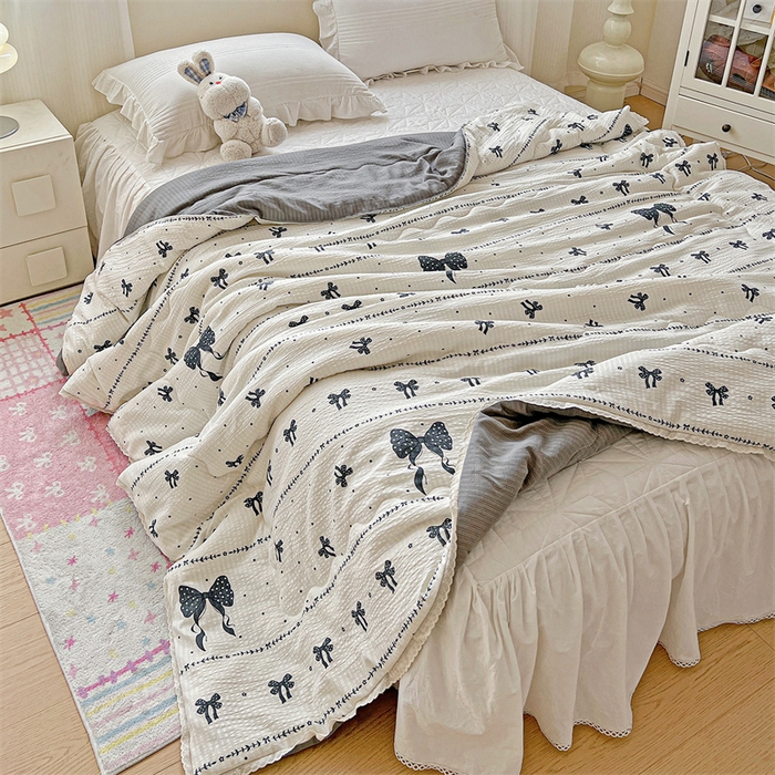 91家纺网 家纺一手货源 找家纺 艺菲阁家纺 2026爆款升级花边工艺双层纱夏凉被  梦幻碟