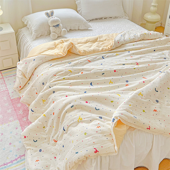 91家纺网 家纺一手货源 找家纺 艺菲阁家纺 2026爆款升级花边工艺双层纱夏凉被  奶油派