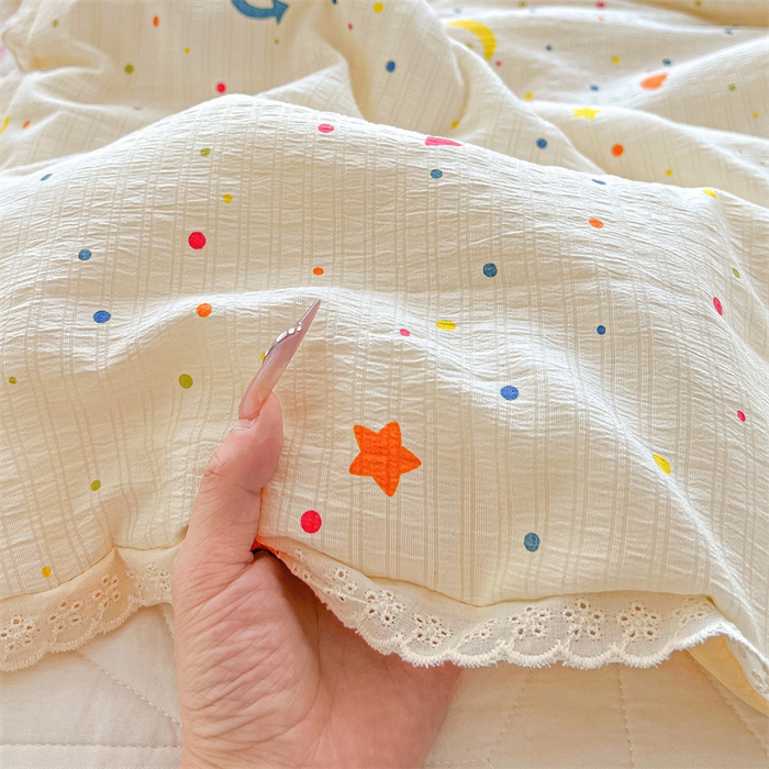 91家纺网 家纺一手货源 找家纺 艺菲阁家纺 2026爆款升级花边工艺双层纱夏凉被  奶油派