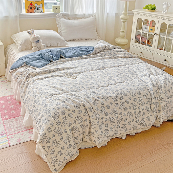 91家纺网 家纺一手货源 找家纺 艺菲阁家纺 2026爆款升级花边工艺双层纱夏凉被  浅画