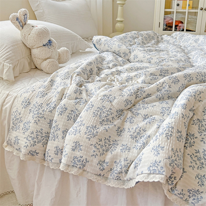 91家纺网 家纺一手货源 找家纺 艺菲阁家纺 2026爆款升级花边工艺双层纱夏凉被  浅画