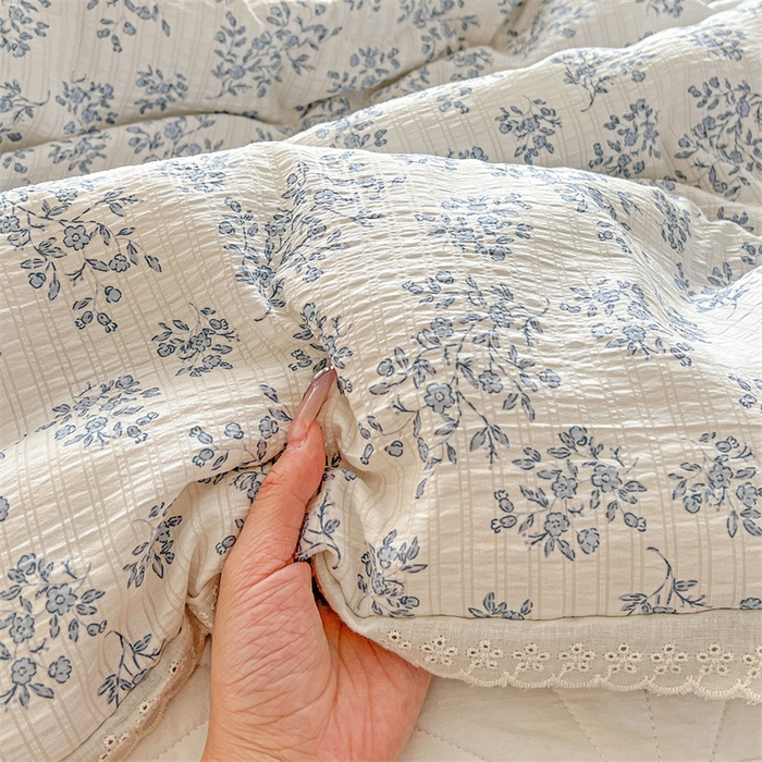 91家纺网 家纺一手货源 找家纺 艺菲阁家纺 2026爆款升级花边工艺双层纱夏凉被  浅画