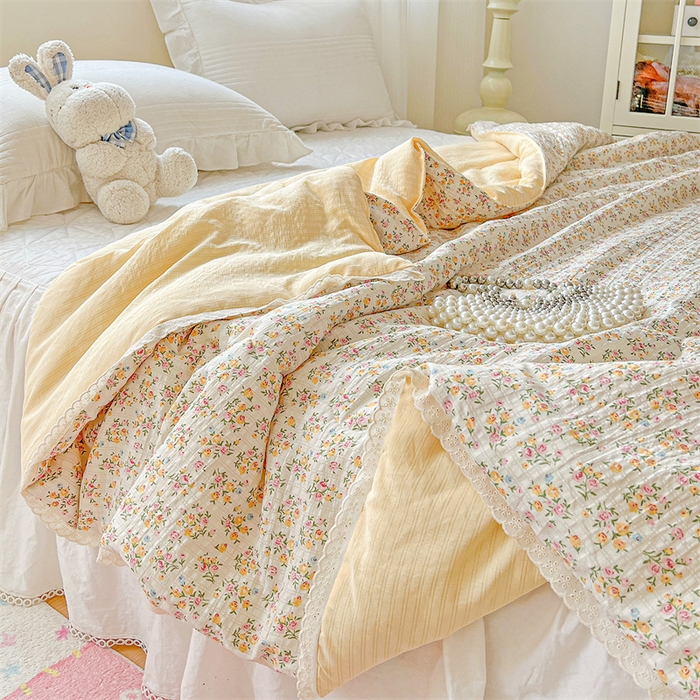 91家纺网 家纺一手货源 找家纺 艺菲阁家纺 2026爆款升级花边工艺双层纱夏凉被  月光女神