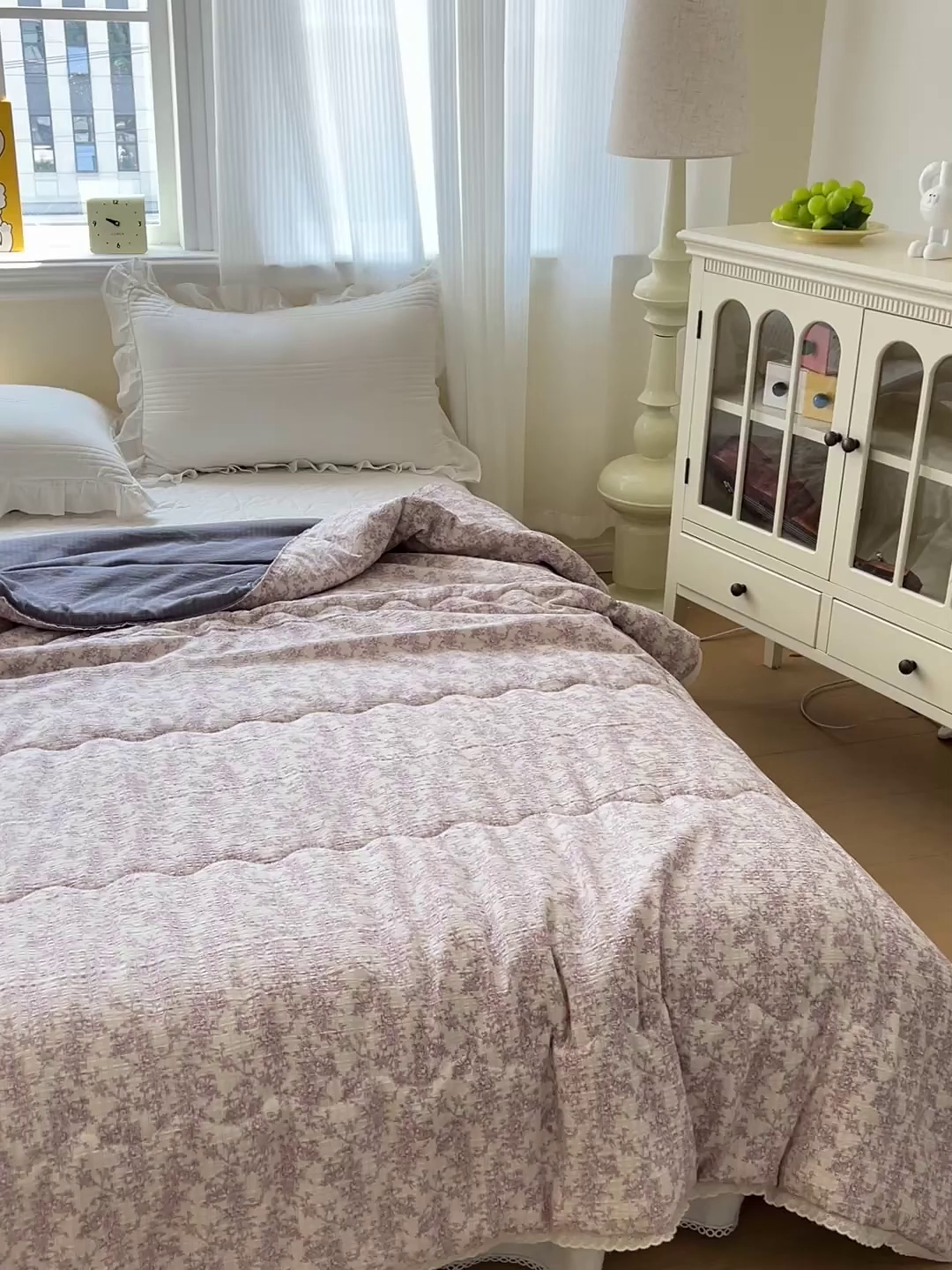 91家纺网 家纺一手货源 找家纺 艺菲阁家纺 2026爆款升级花边工艺双层纱夏凉被  紫丁香