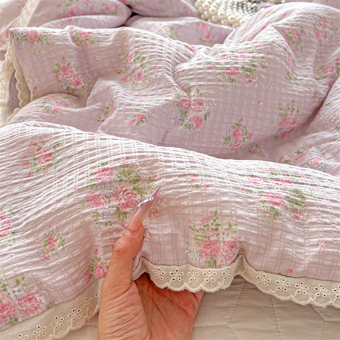 91家纺网 家纺一手货源 找家纺 艺菲阁家纺 2026爆款升级花边工艺双层纱夏凉被  紫陌