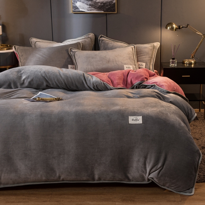 91家纺网 家纺一手货源 找家纺 栩裕纺织 2026新款网红爆款意式轻奢牛奶绒单被套被套单件被套单品 魅色