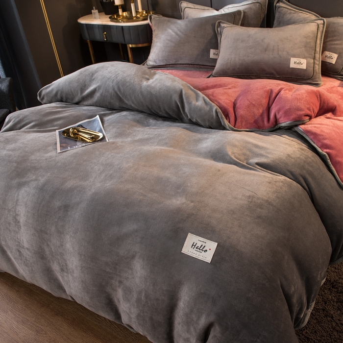 91家纺网 家纺一手货源 找家纺 栩裕纺织 2026新款网红爆款意式轻奢牛奶绒单被套被套单件被套单品 魅色