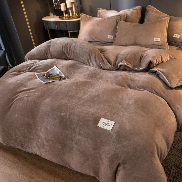 91家纺网 家纺一手货源 找家纺 栩裕纺织 2026新款网红爆款意式轻奢牛奶绒单被套被套单件被套单品 伽士米