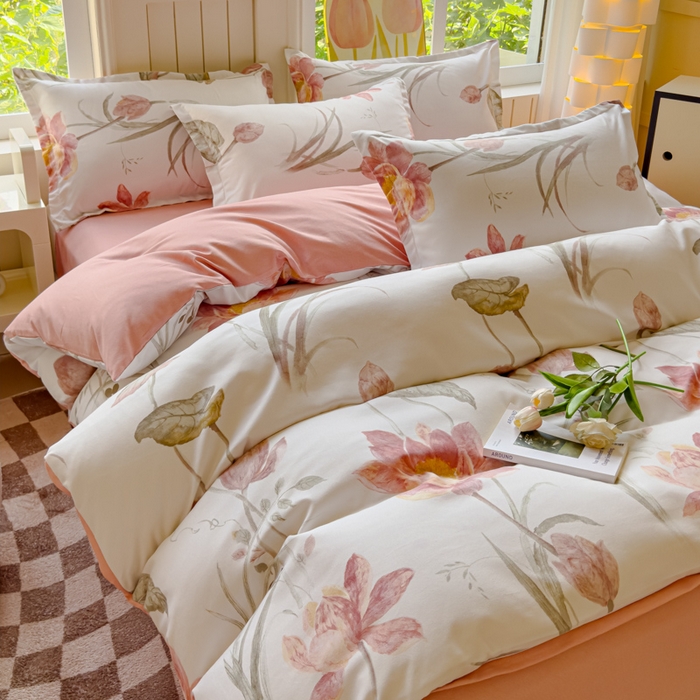 91家纺网 家纺一手货源 找家纺 佑佳2024新款140克磨毛印花植物羊绒四件套直播 月下荷塘