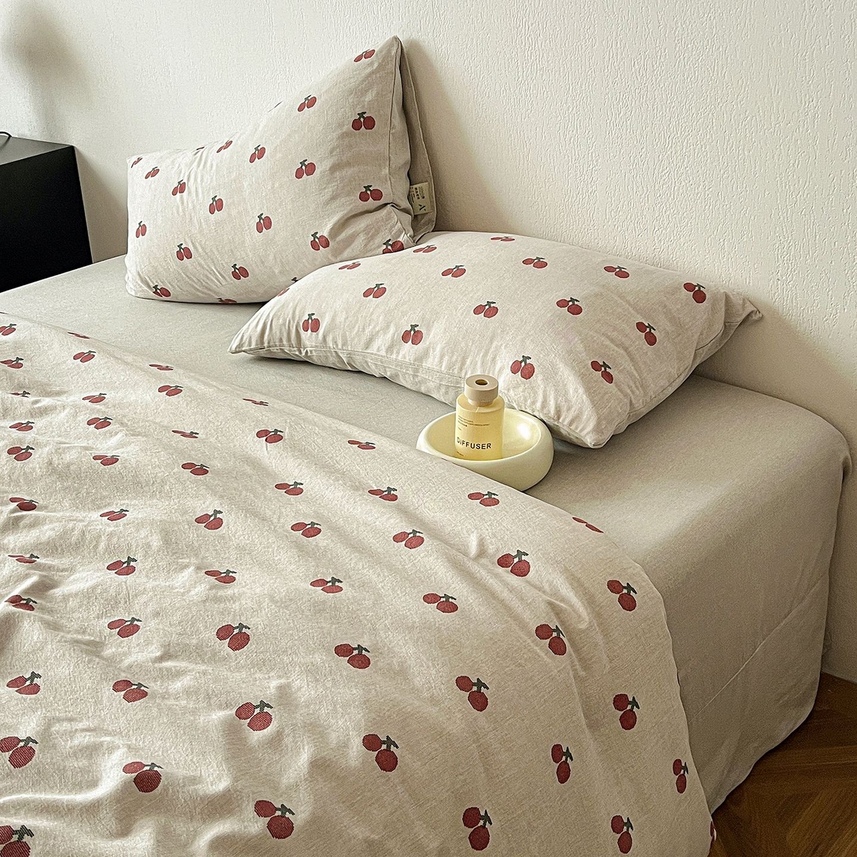 91家纺网 家纺一手货源 找家纺 恋之语 2026新款水洗色织提花工艺系列四件套（量大从优） 小樱桃