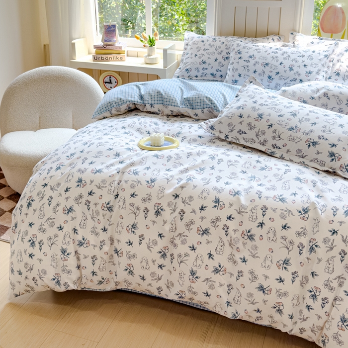 91家纺网 家纺一手货源 找家纺 佑佳家纺 2024新款磨毛印花植物羊绒单被套 草莓兔