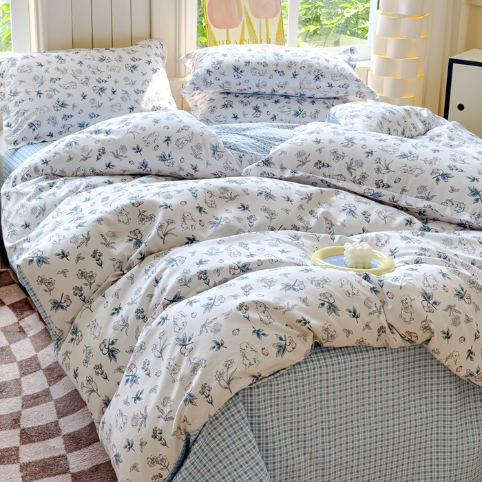 91家纺网 家纺一手货源 找家纺 佑佳家纺 2024新款磨毛印花植物羊绒单被套 草莓兔