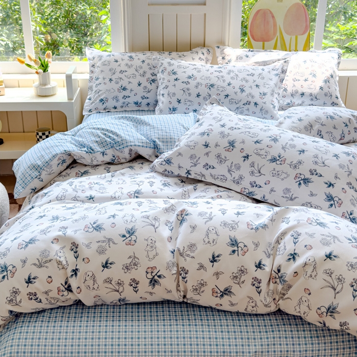 91家纺网 家纺一手货源 找家纺 佑佳家纺 2024新款磨毛印花植物羊绒单被套 草莓兔